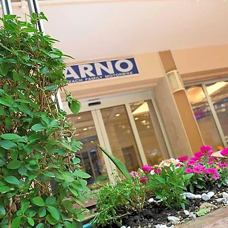 Hotel Arno 2*