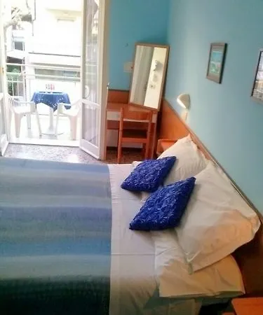 Arno Hotel 2*